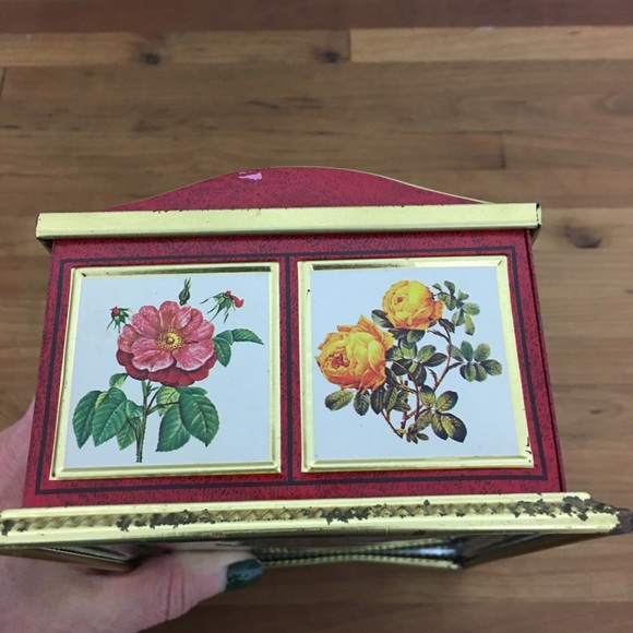 Vintage Linette Candy Tin Trinket Storage Box - Picture 7 of 16